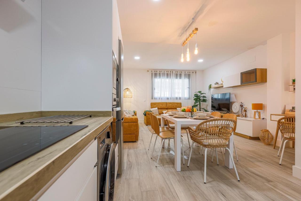 Family Home Suits Encantos De Sevilla מראה חיצוני תמונה